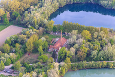 Vue aérienne de Ancienne briqueterie de Frohnau à le quartier Neuburg in Neuburg am Rhein dans le département Rhénanie-Palatinat, Allemagne