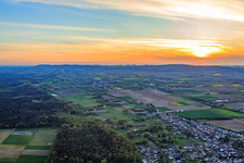 Vue aérienne de Viestrich au bord du Bienwald depuis l'est à le quartier Schaidt in Wörth am Rhein dans le département Rhénanie-Palatinat, Allemagne