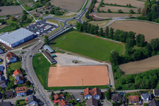 Vue aérienne de Terrains de sport SV Hagenbach à Hagenbach dans le département Rhénanie-Palatinat, Allemagne