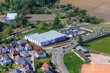 Vue aérienne de REWE à Hagenbach dans le département Rhénanie-Palatinat, Allemagne