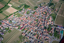 Vue aérienne de Kirchstr. à le quartier Ungstein in Bad Dürkheim dans le département Rhénanie-Palatinat, Allemagne