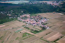 Vue aérienne de Quartier du Münchberg à le quartier Bobenheim in Bobenheim am Berg dans le département Rhénanie-Palatinat, Allemagne