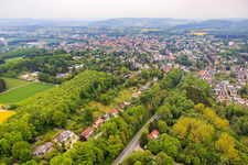 Vue aérienne de Champ étroit à le quartier Horn in Horn-Bad Meinberg dans le département Rhénanie du Nord-Westphalie, Allemagne