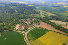 Vue aérienne de Église abbatiale Saint-Jacques le Majeur Marienmünster à le quartier Münsterbrock in Marienmünster dans le département Rhénanie du Nord-Westphalie, Allemagne
