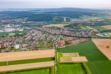 Vue aérienne de Quartier Afferde in Hameln dans le département Basse-Saxe, Allemagne