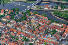 Vue aérienne de Bäckerstraße, Münster Saint-Boniface et Papenschule à Hameln dans le département Basse-Saxe, Allemagne