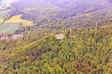 Vue aérienne de Klütturm et Monopol - Restaurant à le quartier Wangelist in Hameln dans le département Basse-Saxe, Allemagne