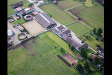Vue aérienne de Haras Dobel à Dobel dans le département Bade-Wurtemberg, Allemagne