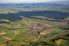 Vue aérienne de Quartier Kleingartach in Eppingen dans le département Bade-Wurtemberg, Allemagne