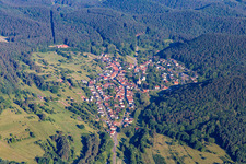 Vue oblique de Birkenhördt dans le département Rhénanie-Palatinat, Allemagne
