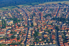 Vue aérienne de Centre avec Saint-Remi à Hambrücken dans le département Bade-Wurtemberg, Allemagne