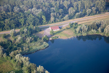 Vue aérienne de Club de pêche Lingenfeld à Lingenfeld dans le département Rhénanie-Palatinat, Allemagne