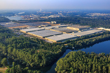 Vue aérienne de Green Island, centre logistique mondial Daimler AG à Germersheim dans le département Rhénanie-Palatinat, Allemagne