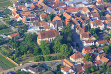 Vue aérienne de Saint-Barthélemy à Zeiskam dans le département Rhénanie-Palatinat, Allemagne