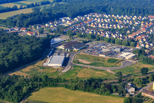 Vue aérienne de EDEKA Burger dans la zone commerciale de la Lauterburger Straße à Kandel dans le département Rhénanie-Palatinat, Allemagne