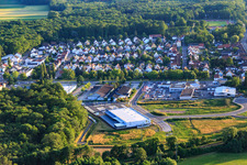 EDEKA Burger dans la zone commerciale de la Lauterburger Straße à Kandel dans le département Rhénanie-Palatinat, Allemagne d'en haut