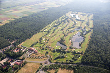 Vue aérienne de Club de golf Dreihof à Essingen dans le département Rhénanie-Palatinat, Allemagne