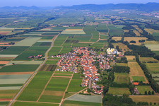 Photographie aérienne de Vue d'ensemble du village depuis l'est à Freimersheim dans le département Rhénanie-Palatinat, Allemagne