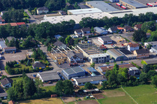 Vue aérienne de Chantier de construction d'un nouveau hall de Klarsicht-Verpackungen Weber GmbH à Herxheim bei Landau dans le département Rhénanie-Palatinat, Allemagne