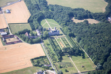 Photographie aérienne de Château du Plessis-Fortia sci à Huisseau-en-Beauce dans le département Loir et Cher, France