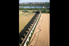 Enregistrement par drone de Viaduc près de Vineuil/Loire à Vineuil dans le département Loir et Cher, France