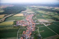 Vue oblique de Erlenbach bei Kandel dans le département Rhénanie-Palatinat, Allemagne