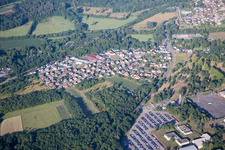 Vue d'oiseau de Oberhoffen-sur-Moder dans le département Bas Rhin, France