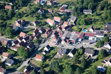 Vue aérienne de Oberhoffen-lès-Wissembourg dans le département Bas Rhin, France