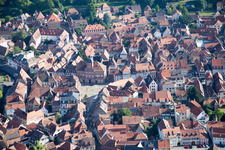 Wissembourg dans le département Bas Rhin, France du point de vue du drone