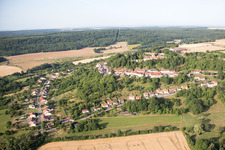 Vue aérienne de Prény dans le département Meurthe et Moselle, France