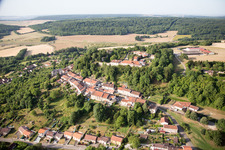 Vue aérienne de Prény dans le département Meurthe et Moselle, France