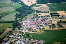 Vue aérienne de Dompcevrin dans le département Meuse, France