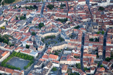 Toul dans le département Meurthe et Moselle, France du point de vue du drone