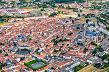 Centre-ville historique vu du sud à Toul dans le département Meurthe et Moselle, France