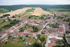 Vue aérienne de Uruffe dans le département Meurthe et Moselle, France