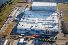 Photographie aérienne de Les locaux de l'usine Pfälzer Erfrischungs Drinks GmbH à Wörth am Rhein dans le département Rhénanie-Palatinat, Allemagne