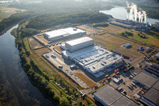 Vue oblique de Les locaux de l'usine Pfälzer Erfrischungs Drinks GmbH à Wörth am Rhein dans le département Rhénanie-Palatinat, Allemagne