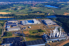 Vue aérienne de Zone industrielle d'Oberwald à le quartier Maximiliansau in Wörth am Rhein dans le département Rhénanie-Palatinat, Allemagne