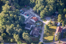 Vue d'oiseau de Hohenwettersbacherstraße 38, « atelier jeunesse ouvert Karlsruhe » à la carrière à le quartier Grünwettersbach in Karlsruhe dans le département Bade-Wurtemberg, Allemagne
