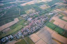 Quartier Kapellen in Kapellen-Drusweiler dans le département Rhénanie-Palatinat, Allemagne du point de vue du drone