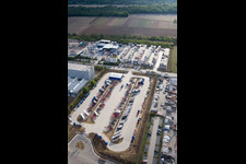 Zone industrielle Im Langgewan, société de transport Kube & Kubenz à Worms dans le département Rhénanie-Palatinat, Allemagne vu d'un drone