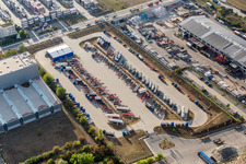 Photographie aérienne de Centre logistique sur le terrain de la compagnie maritime Kube & Kubenz dans la zone industrielle d'Im Langgewann à Worms dans le département Rhénanie-Palatinat, Allemagne