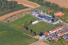 Photographie aérienne de Camping-cars à la Dierbachhalle à Dierbach dans le département Rhénanie-Palatinat, Allemagne