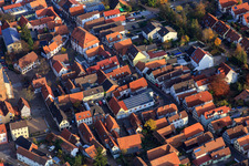 Vue aérienne de L'hôtel de ville à Kandel dans le département Rhénanie-Palatinat, Allemagne
