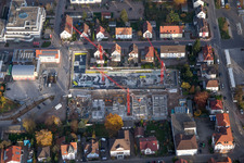 Photographie aérienne de Chantiers d'ensemble de bâtiments pour la nouvelle construction d'un quartier urbain en centre-ville à Kandel dans le département Rhénanie-Palatinat, Allemagne