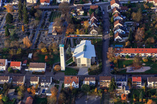 Vue aérienne de Église Saint-Pie à Kandel dans le département Rhénanie-Palatinat, Allemagne