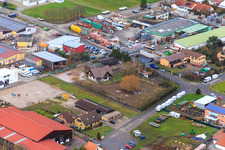 Vue aérienne de Zone industrielle Industriestraße avec centre équestre Petra Egalite et atelier de peinture Conrad à Billigheim-Ingenheim dans le département Rhénanie-Palatinat, Allemagne