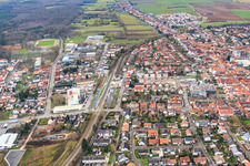 Vue aérienne de Rue Georg-Todt à Kandel dans le département Rhénanie-Palatinat, Allemagne