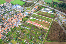Vue aérienne de Station d'épuration des eaux usées de la Federal Motorway GmbH - Service d'entretien des autoroutes Kandel et Station d'épuration Kandel à Kandel dans le département Rhénanie-Palatinat, Allemagne