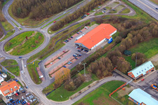 Vue aérienne de LIDL et parkings relais à Kandel dans le département Rhénanie-Palatinat, Allemagne